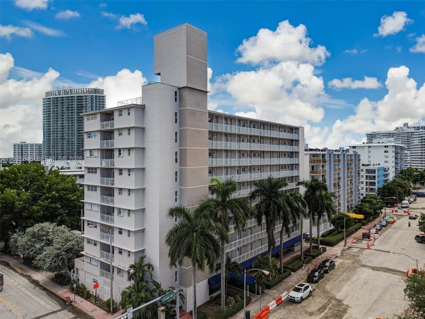 1300 Lincoln Rd # B402, Miami Beach FL 33139