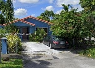 4198 W 10th Ave, Hialeah FL 33012