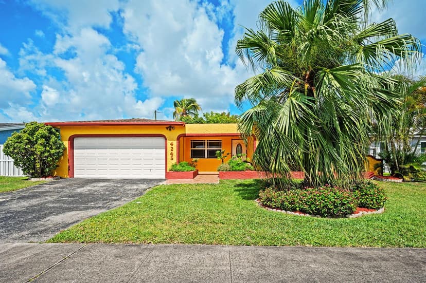 4245 NW 115th Avenue, Sunrise FL 33323