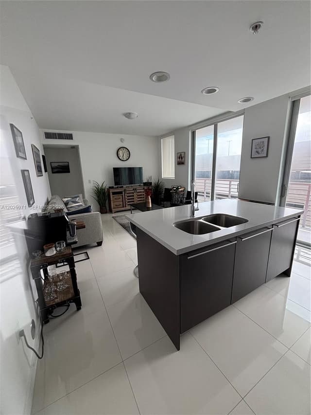 7875 NW 107th Ave # 504, Doral FL 33178 - Doral, FL - Photo 3