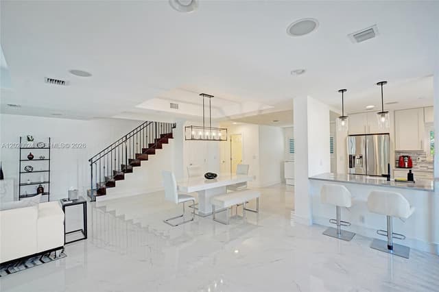 1112 NE 17th Way, Fort Lauderdale FL 33304 - Fort Lauderdale, FL - Photo 6