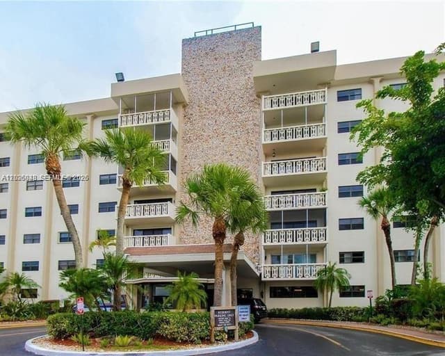 800 NE 195th St # 720, Miami FL 33179 - Miami, FL - Photo 2