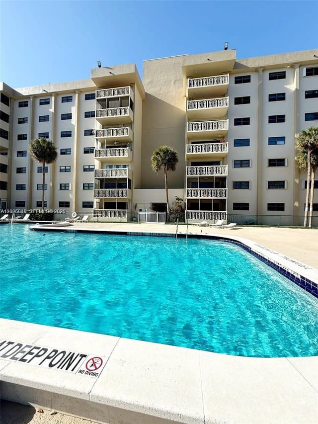 800 NE 195th St # 720, Miami FL 33179 - Miami, FL - Photo 7