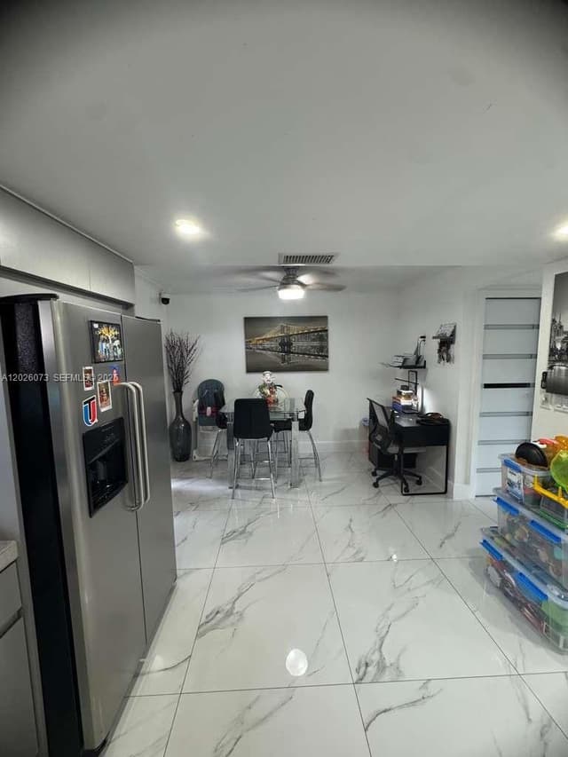 8430 NW 8th St # B11, Miami FL 33126 - Miami, FL - Photo 6