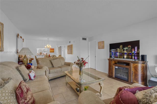 3551 Inverrary Dr # 208, Lauderhill FL 33319 - Lauderhill, FL - Photo 7