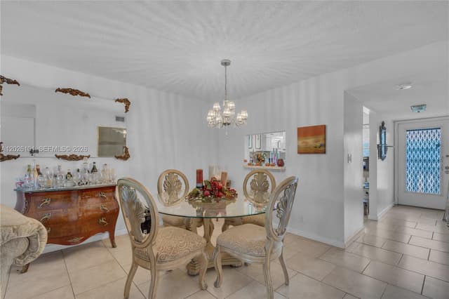 3551 Inverrary Dr # 208, Lauderhill FL 33319 - Lauderhill, FL - Photo 4