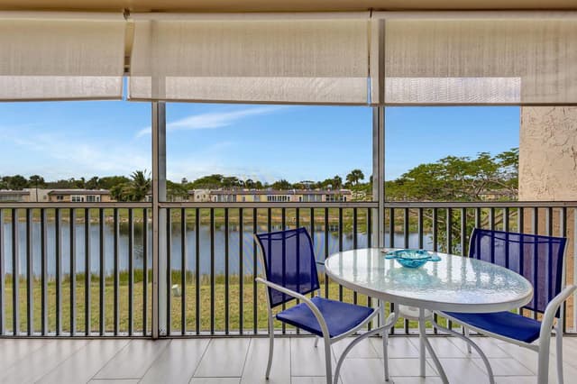 154 Lake Meryl Drive Unit 255, West Palm Beach FL 33411 - West Palm Beach, FL - Photo 2