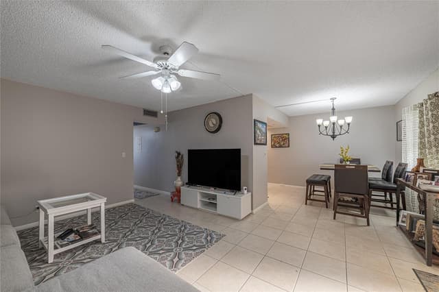 1902 Bermuda Circle, Coconut Creek FL 33066 - Coconut Creek, FL - Photo 3