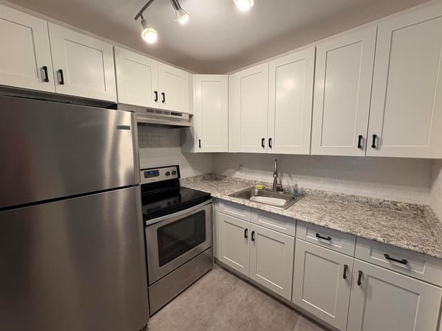 2 Kent A, West Palm Beach FL 33417 - West Palm Beach, FL - Photo 6