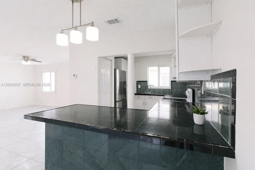 601 SW 116th ct, Sweetwater FL 33174