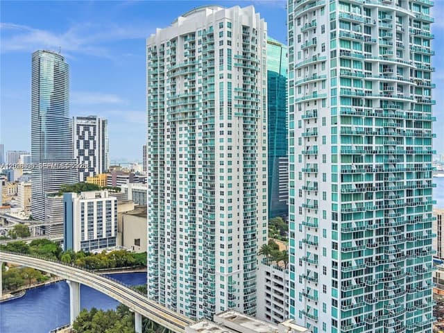 31 SE 5th St # 705, Miami FL 33131 - Miami, FL - Photo 4