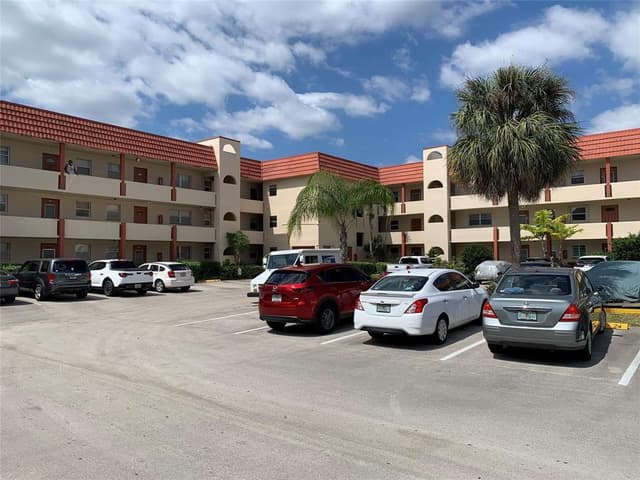 8080 N Sunrise Lakes N # 303, Sunrise FL 33322 - Sunrise, FL - Photo 2