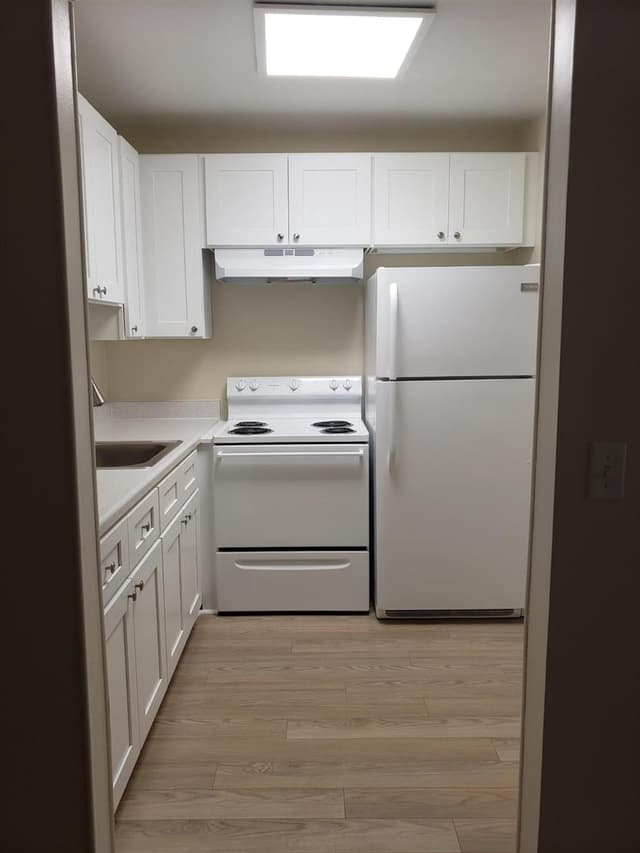 146 Canterbury # 146, West Palm Beach FL 33417 - West Palm Beach, FL - Photo 3