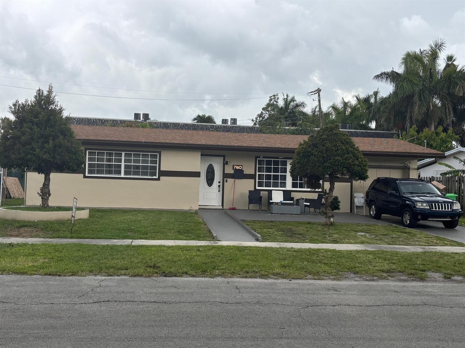 7160 NW 24th Street NW, Sunrise FL 33313