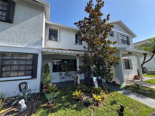 10428 NW 3rd St, Pembroke Pines FL 33026 - Pembroke Pines, FL - Photo 5