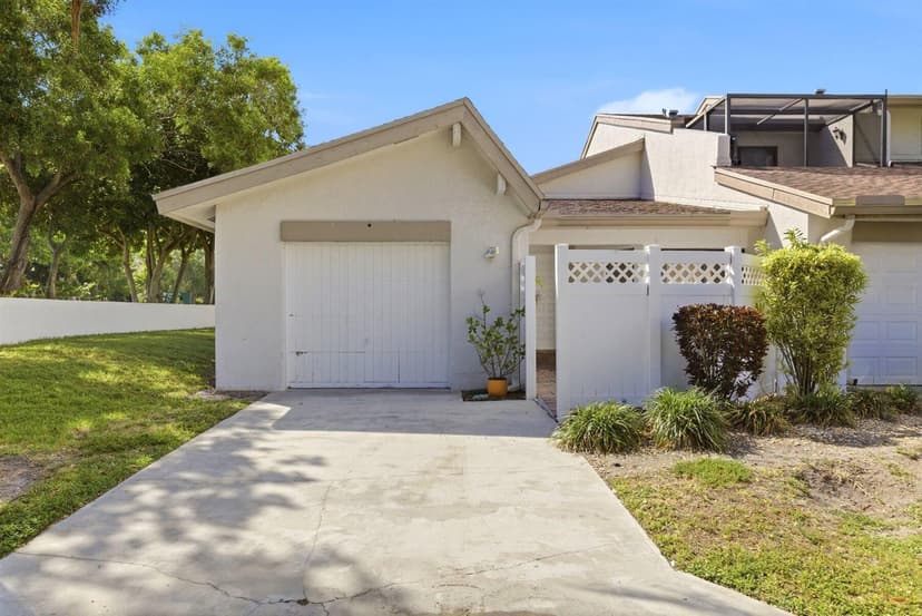 6670 Canary Palm Circle Unit 16, Boca Raton FL 33433