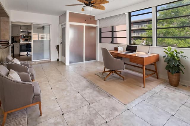 180 NE 12th Ave # 18C, Hallandale Beach FL 33009 - Hallandale Beach, FL - Photo 2