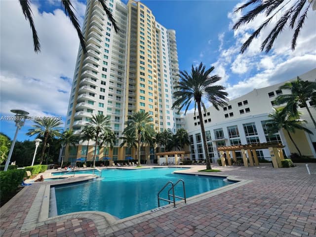 1745 E Hallandale Beach Blvd # 2104W, Hallandale Beach FL 33009 - Hallandale Beach, FL - Photo 7