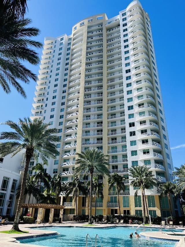 1745 E Hallandale Beach Blvd # 2104W, Hallandale Beach FL 33009 - Hallandale Beach, FL - Photo 4