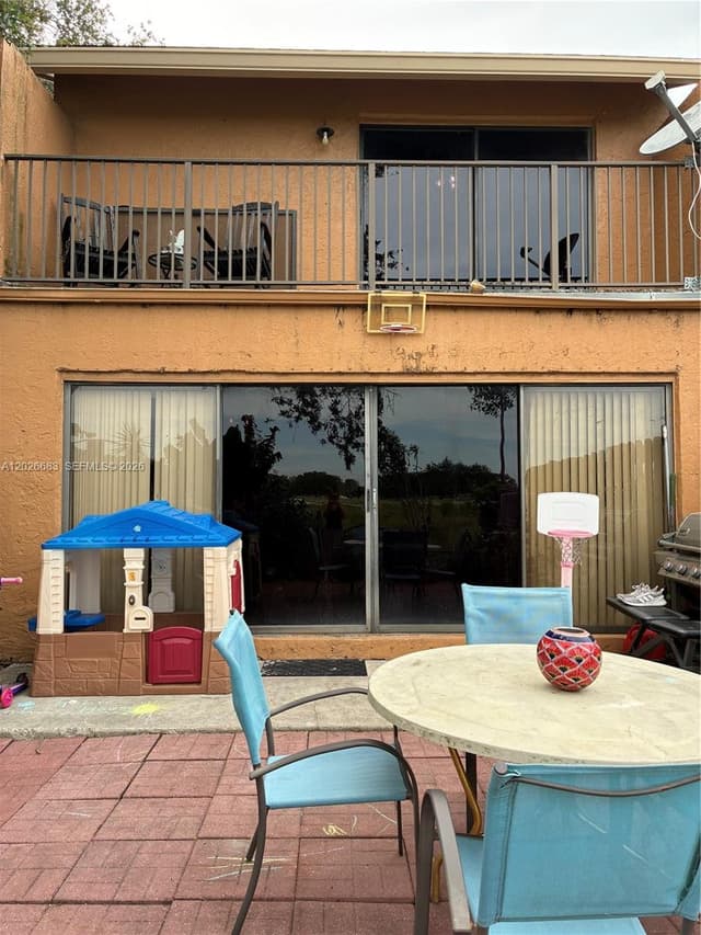 2828 NW 80th Ave, Sunrise FL 33322 - Sunrise, FL - Photo 4