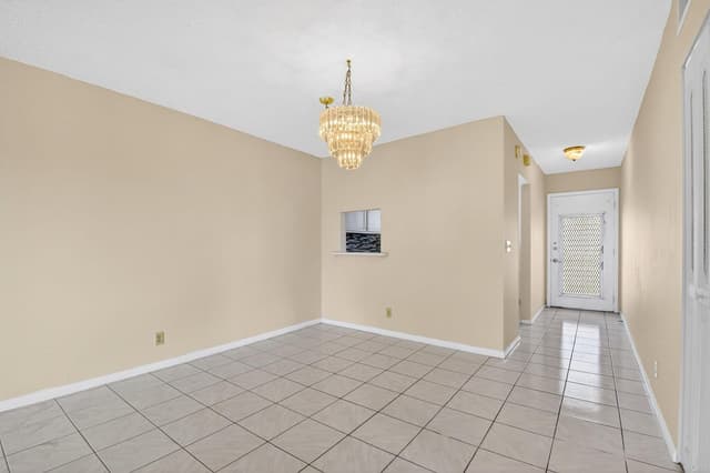 201 Oxford 600, West Palm Beach FL 33417 - West Palm Beach, FL - Photo 4