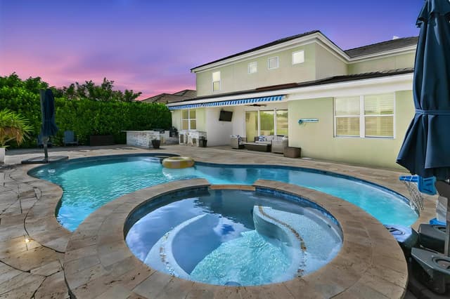 9526 Wrangler Drive, Lake Worth FL 33467 - Lake Worth, FL - Photo 3