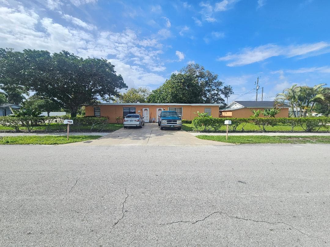800 NW 1st Street, Delray Beach FL 33444