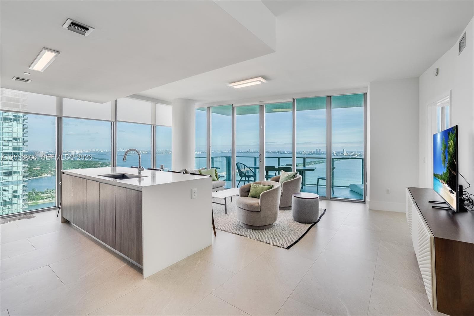 2900 NE 7th Ave # 3702, Miami FL 33137