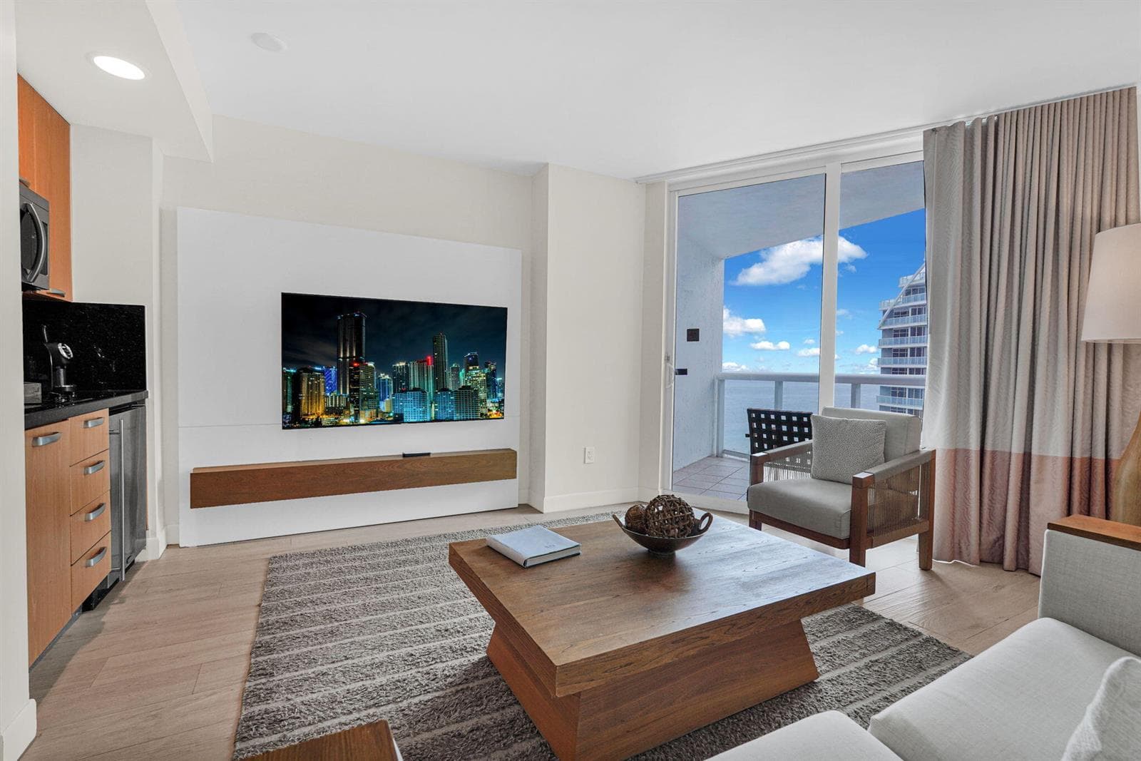 505 N Fort Lauderdale Beach Boulevard # 1403, Fort Lauderdale FL 33304 - Fort Lauderdale, FL - Photo 1