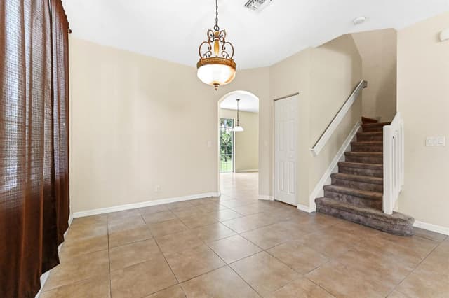 6819 Osage Circle, West Palm Beach FL 33413 - West Palm Beach, FL - Photo 5