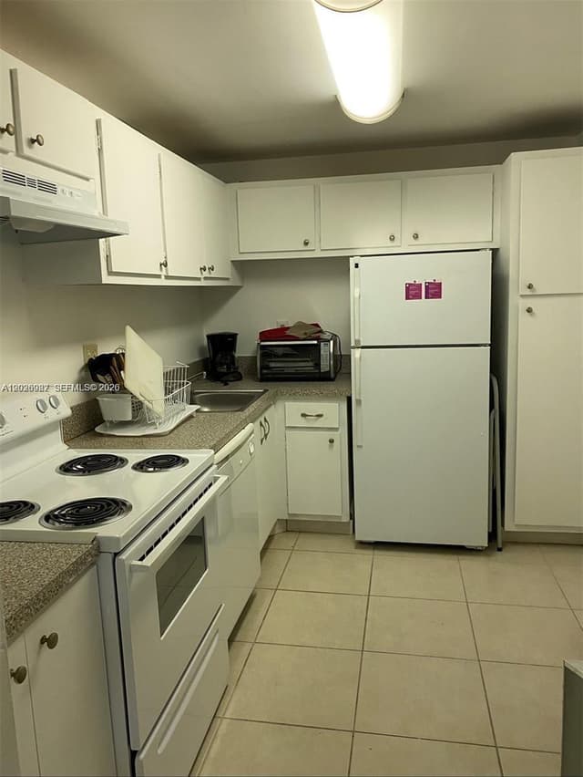 1800 Sans Souci Blvd # 402, North Miami FL 33181 - North Miami, FL - Photo 3