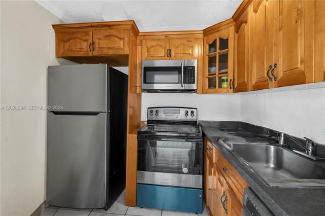 496 NW 165th St Rd # 616, Miami FL 33169 - Miami, FL - Photo 2