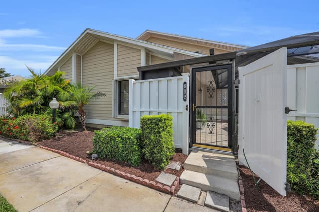 802 Summerwinds Lane, Jupiter FL 33458 - Jupiter, FL - Photo 2