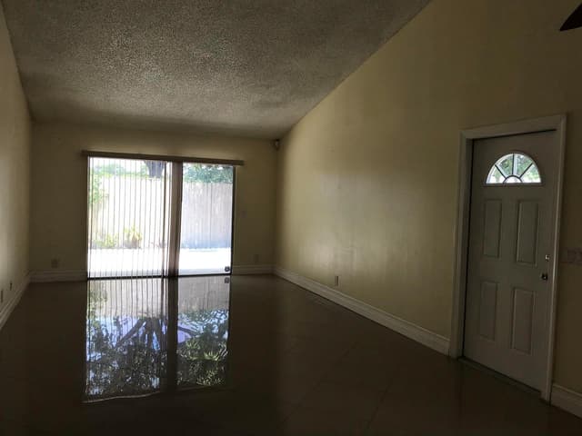 1534 Royal Forest Court, West Palm Beach FL 33406 - West Palm Beach, FL - Photo 6