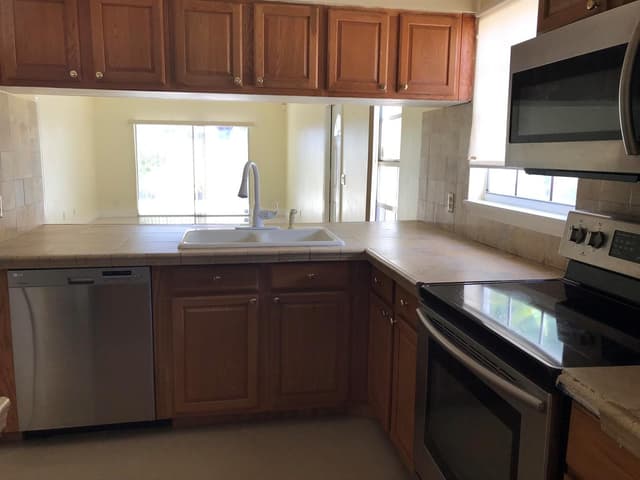 1534 Royal Forest Court, West Palm Beach FL 33406 - West Palm Beach, FL - Photo 7