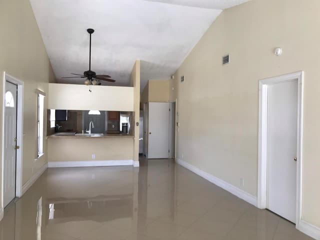 1534 Royal Forest Court, West Palm Beach FL 33406 - West Palm Beach, FL - Photo 5
