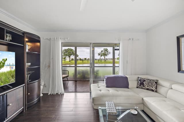 7146 Huntington Lane # 105, Delray Beach FL 33446 - Delray Beach, FL - Photo 6