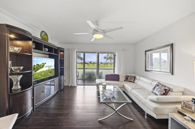 7146 Huntington Lane # 105, Delray Beach FL 33446 - Delray Beach, FL - Photo 5