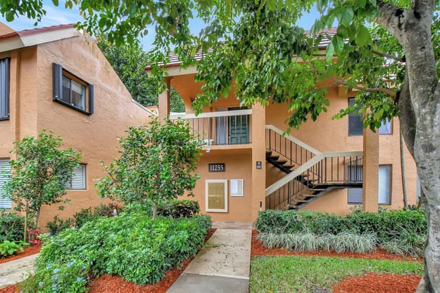 11255 Green Lake Drive # 202, Boynton Beach FL 33437 - Boynton Beach, FL - Photo 4