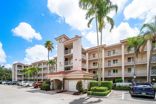 14096 Huntington Pointe Drive # 106, Delray Beach FL 33484 - Delray Beach, FL - Photo 2