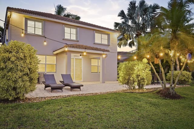 1913 Silverbell Terrace, Weston FL 33327 - Weston, FL - Photo 2