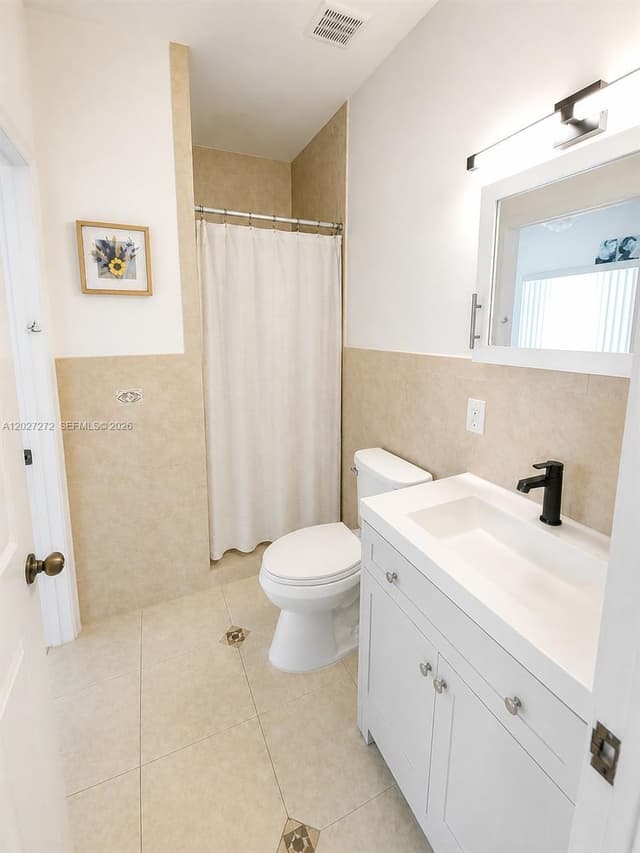 1101 NE 2nd St, Hallandale Beach FL 33009 - Hallandale Beach, FL - Photo 6