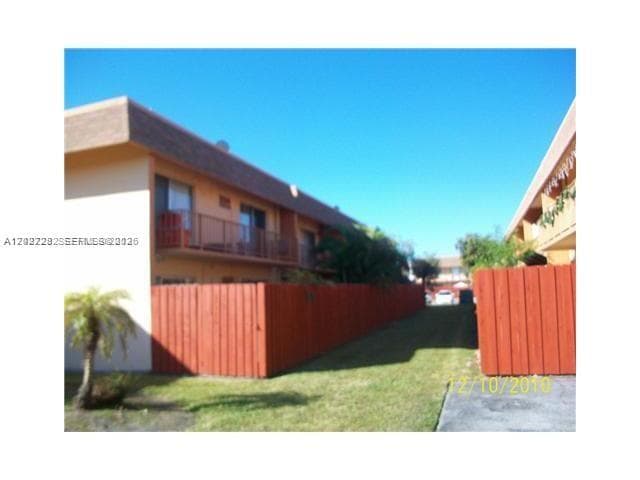 890 SW 129th Pl # 208, Miami FL 33184