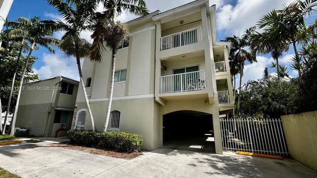 1025 SW 7th Ave # 5, Miami FL 33130 - Miami, FL - Photo 6