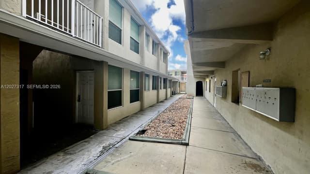 1025 SW 7th Ave # 5, Miami FL 33130 - Miami, FL - Photo 4