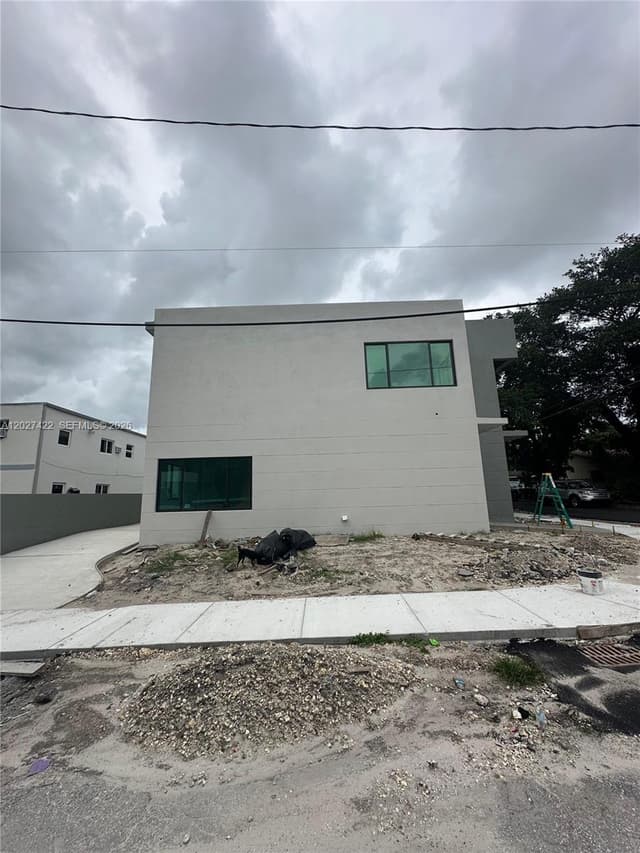 Image 7