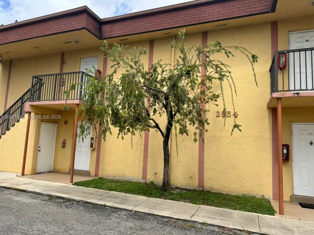 2854 NW 55th Ave # 2B, Lauderhill FL 33313 - Lauderhill, FL - Photo 3
