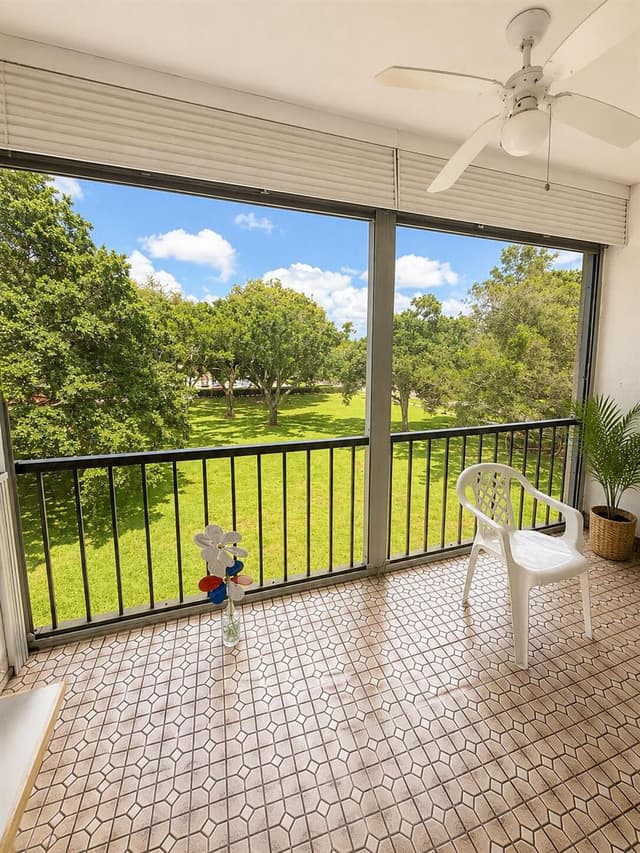 8990 S Hollybrook Boulevard # 302, Pembroke Pines FL 33025 - Pembroke Pines, FL - Photo 6