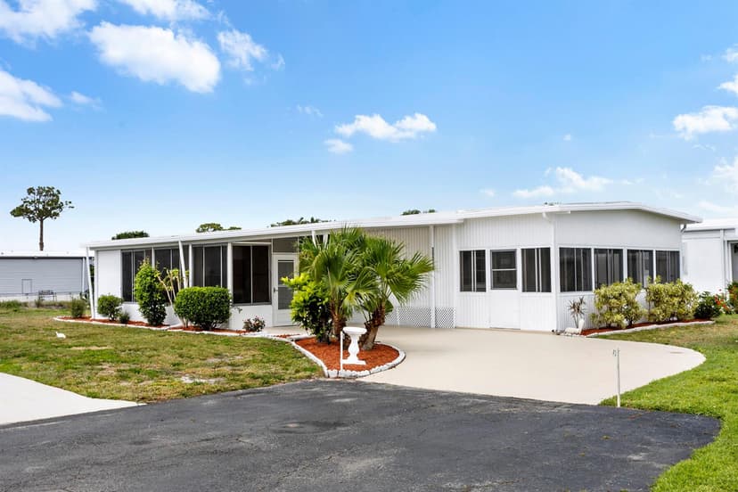 39016 Gayle Bay, Boynton Beach FL 33436
