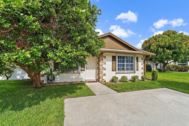 109 Doe Trail, Jupiter FL 33458 - Jupiter, FL - Photo 2